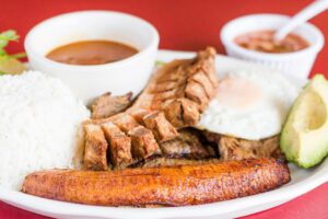 Comida a domicilio con pago en efectivo: Opciones disponibles